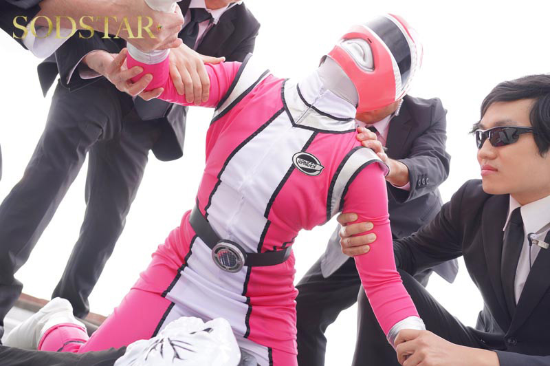 【特典版】ピンクレンジャー戦闘後の解放SEX MINAMO 2枚目