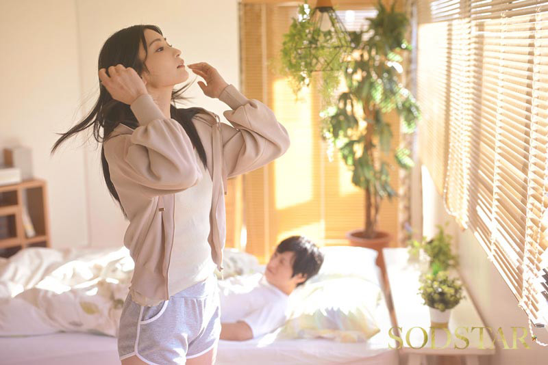 絶倫彼女に翻弄されるセックスライフ 本庄鈴 画像1