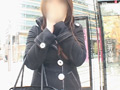 【AIリマスター】ブラックマジックミラー号が行く！！街行くお嬢さんに声かけておだててイカせて土下座して、カメラの前で脱糞してもらいました！！