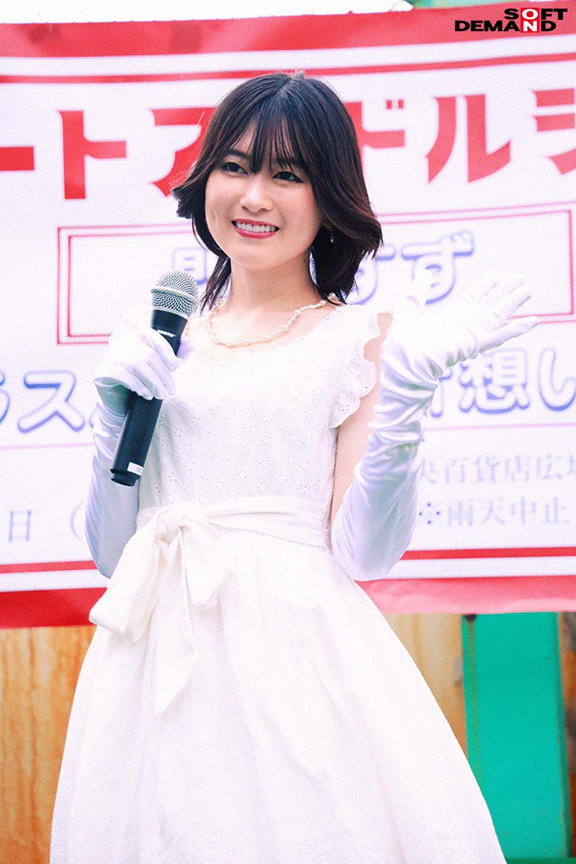 おじさんボイトレ講師による喉奥拡張イラマ映像が流出。 3枚目