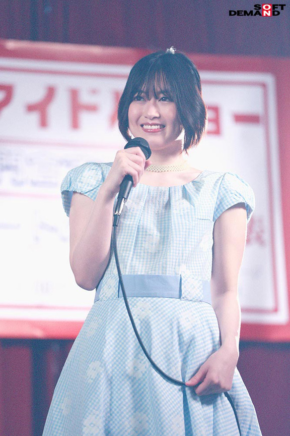 おじさんボイトレ講師による喉奥拡張イラマ映像が流出。 4枚目