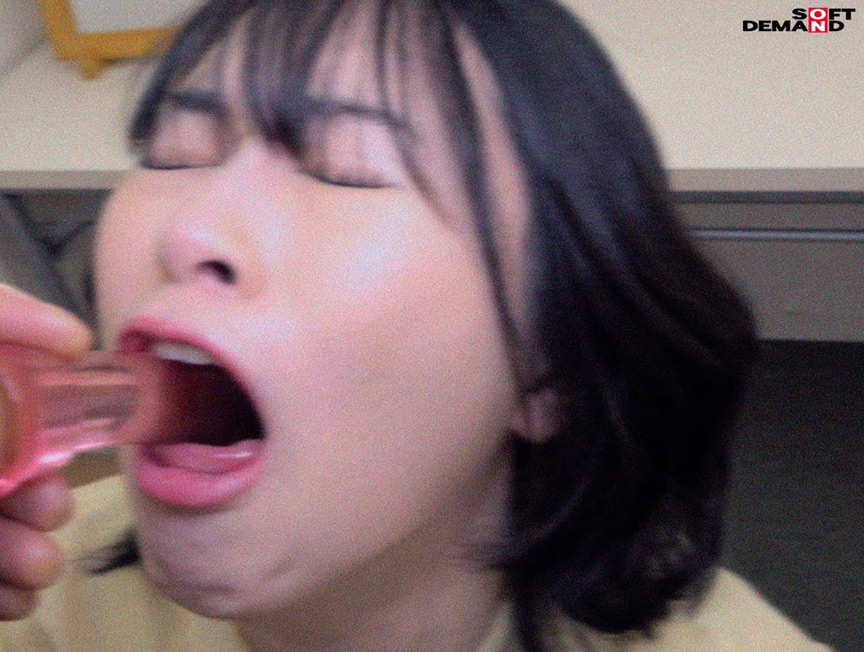 おじさんボイトレ講師による喉奥拡張イラマ映像が流出。 11枚目