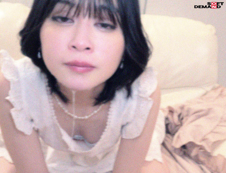 おじさんボイトレ講師による喉奥拡張イラマ映像が流出。 17枚目