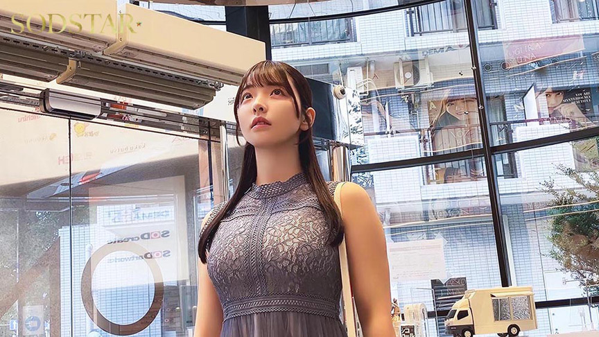 思い出のスタジオで感謝のラストセックス 彩月七緒 1枚目