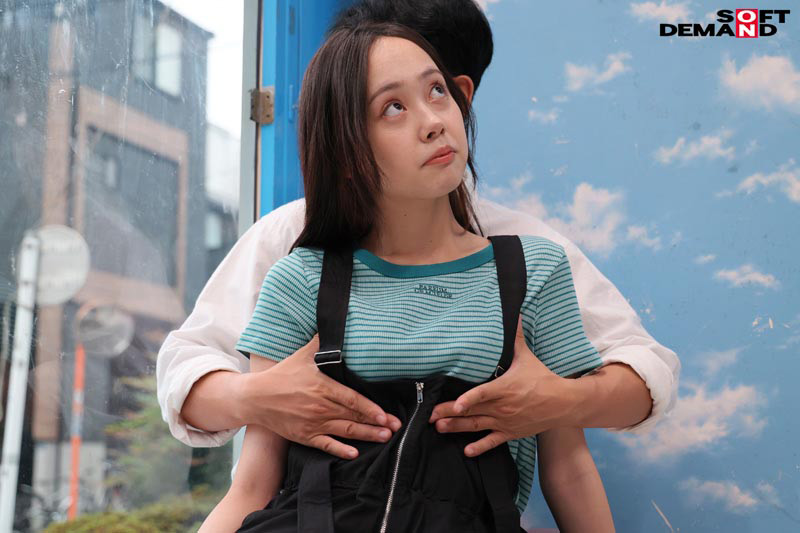 マジックミラー号 美巨乳大学生限定 初めてのDEEP乳揉み 画像8