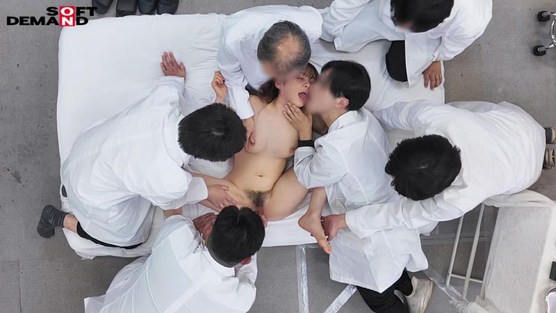 平日のオフィスで大公開ドクハラ健康診断 与田ひかげ 画像9