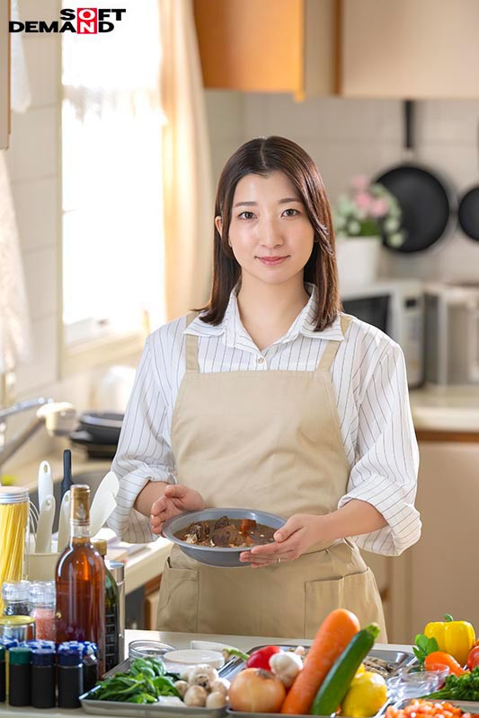 お料理上手な明るいママさんの初不倫体験 有澤まゆか 画像1