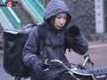 人妻女性タクシードライバー 春木蘭子 45歳 AVDEBUT サンプル画像2