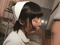 待合室でソソる看護師の立て膝パンチラ！ サンプル画像5