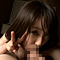 ピースしながら嬉しそうにオチンポ奉仕するマゾ女