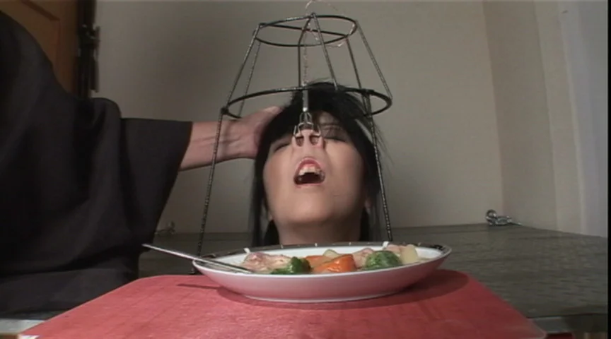 顔枷鼻責め調教