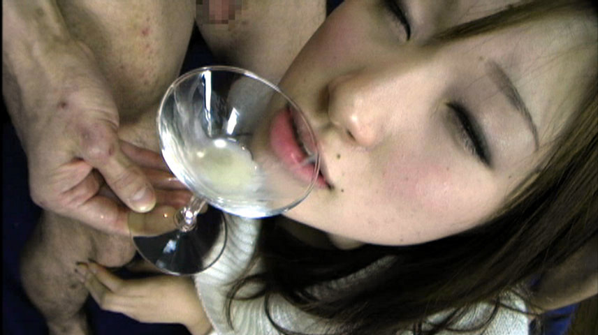 グラスや容器でザーメン飲み！特集 | DUGAエロ動画データベース