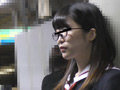 無断猥褻触ったもの勝ち！制服娘電車内痴○＃8...thumbnai7