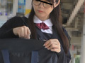 無断猥褻触ったもの勝ち！制服娘電車内痴○＃8...thumbnai18