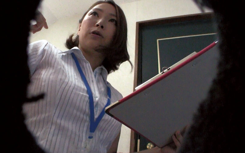 不動産レディにチ○ポ出してヌキ依頼してみたら 画像3