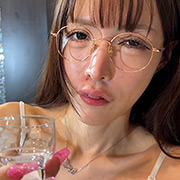 こんな美女からねっとり唾のご褒美！