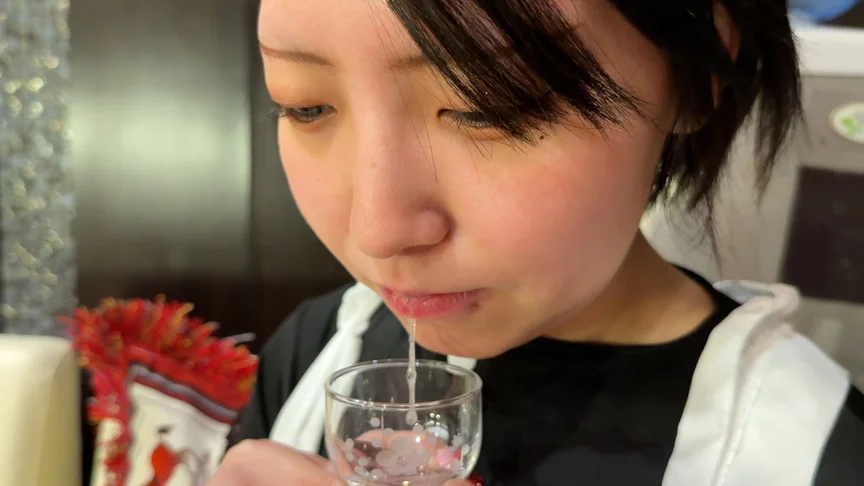 小悪魔メイドの唾液とマン汁をじっくり味わいました！