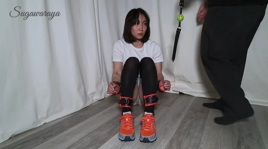 あかね － あかね・猿轡涎採取～穴あきボールギャグ編