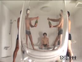 Men’sイかせエステシリーズ作品: Men’sイかせエステ4 腸内洗浄シャンパンエステ編