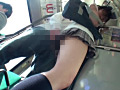 田舎通学バスで女子学生のポッチン乳首にイタズラ痴漢 サンプル画像2