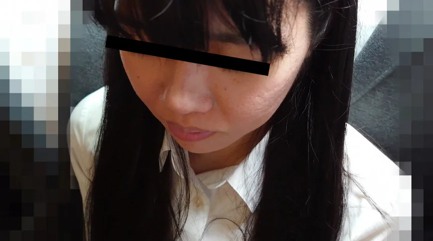 30代人妻風スーツOLに生マン擦り付けオナニーで発射