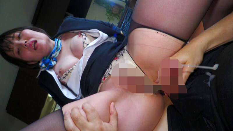 SEX依存症の女 A●●現役CA千景29歳 11枚目