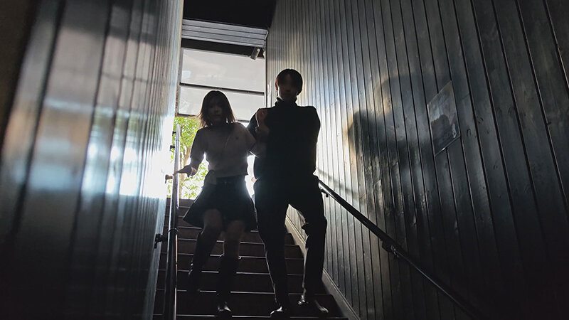 ホストにハマり、売掛金を払えずにSEX沼に沈められた 3枚目