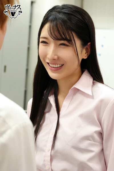 美人女教師の彼女はボクの恋人 宮西ひかる 画像1