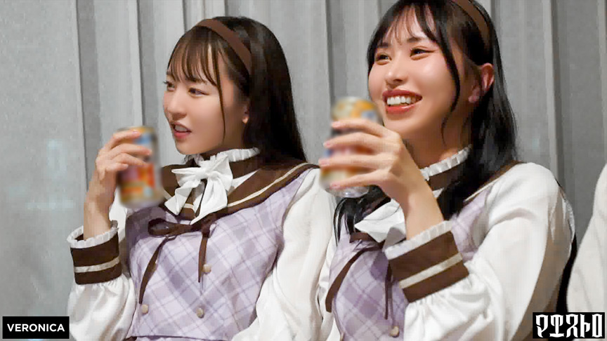 圧巻スタイルのコンカフェ嬢4人と乱交SEXあきほ＆めいさ 画像1