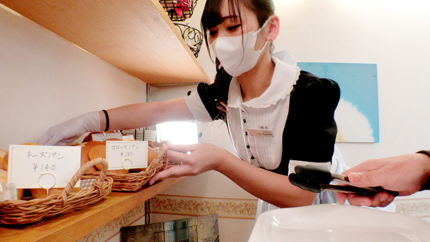 脱糞ベーカリーカフェ ボリューム満点うんコロッケパン 画像1