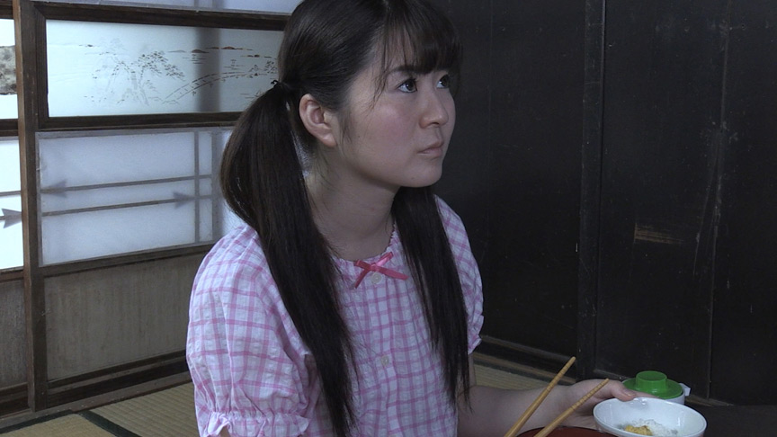 限りなく拡がる制服少女の肛門 | デュガ動画データベース