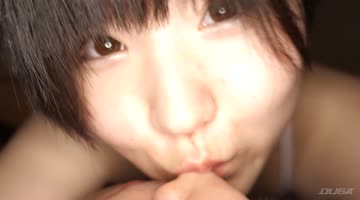 水沢つぐみ出演作品: 水沢つぐみにスマホ自撮りしながら鼻フェラしてもらった