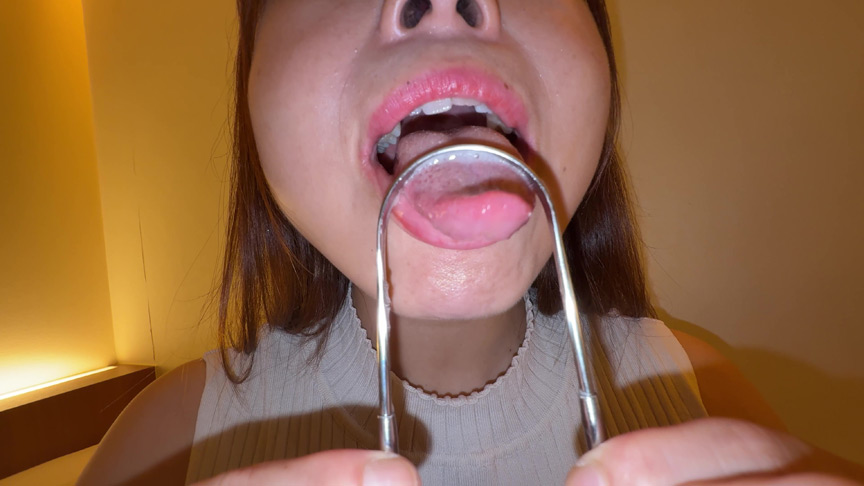【個人撮影】赤城穂波の舌ブラシで「汚舌苔」採取 画像8