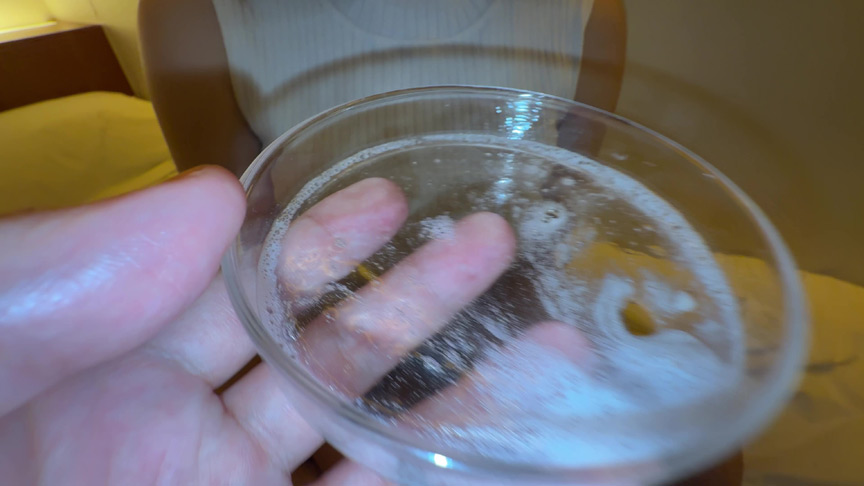 【個人撮影】赤城穂波の舌ブラシで「汚舌苔」採取 画像9