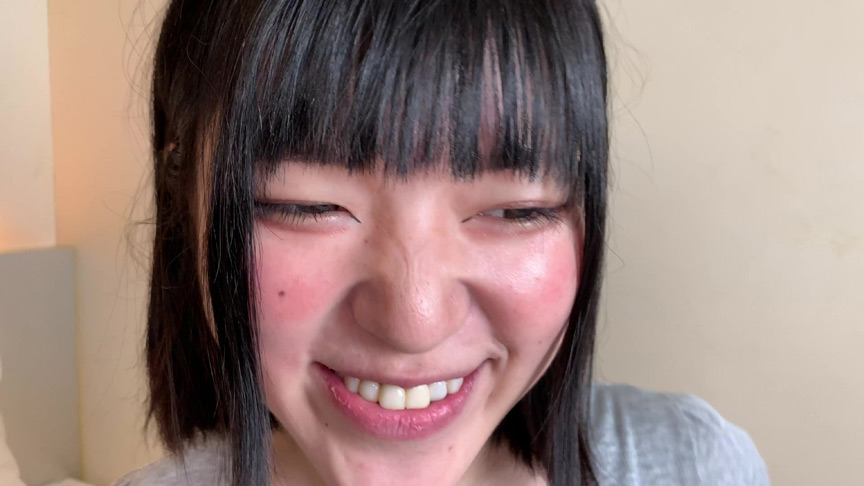 【個人撮影】松本流佳の短小巨根な喉チンコいじり 画像1