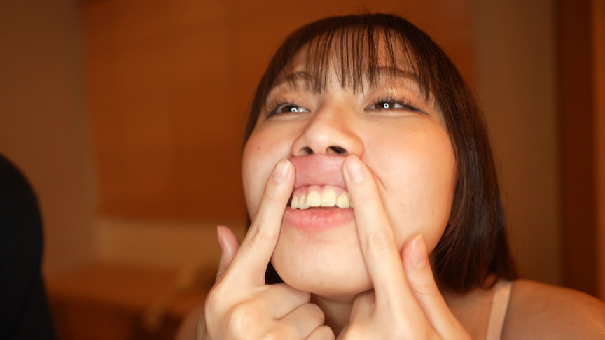 【個人撮影】さくまつなのニオイを変態男がチェック！ 画像2