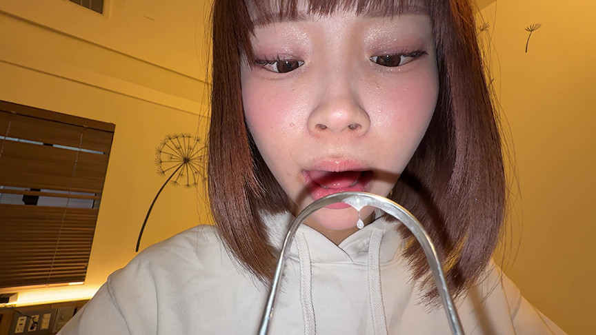 【個人撮影】渡来ふうの舌ブラシで「汚舌苔」採取 画像6